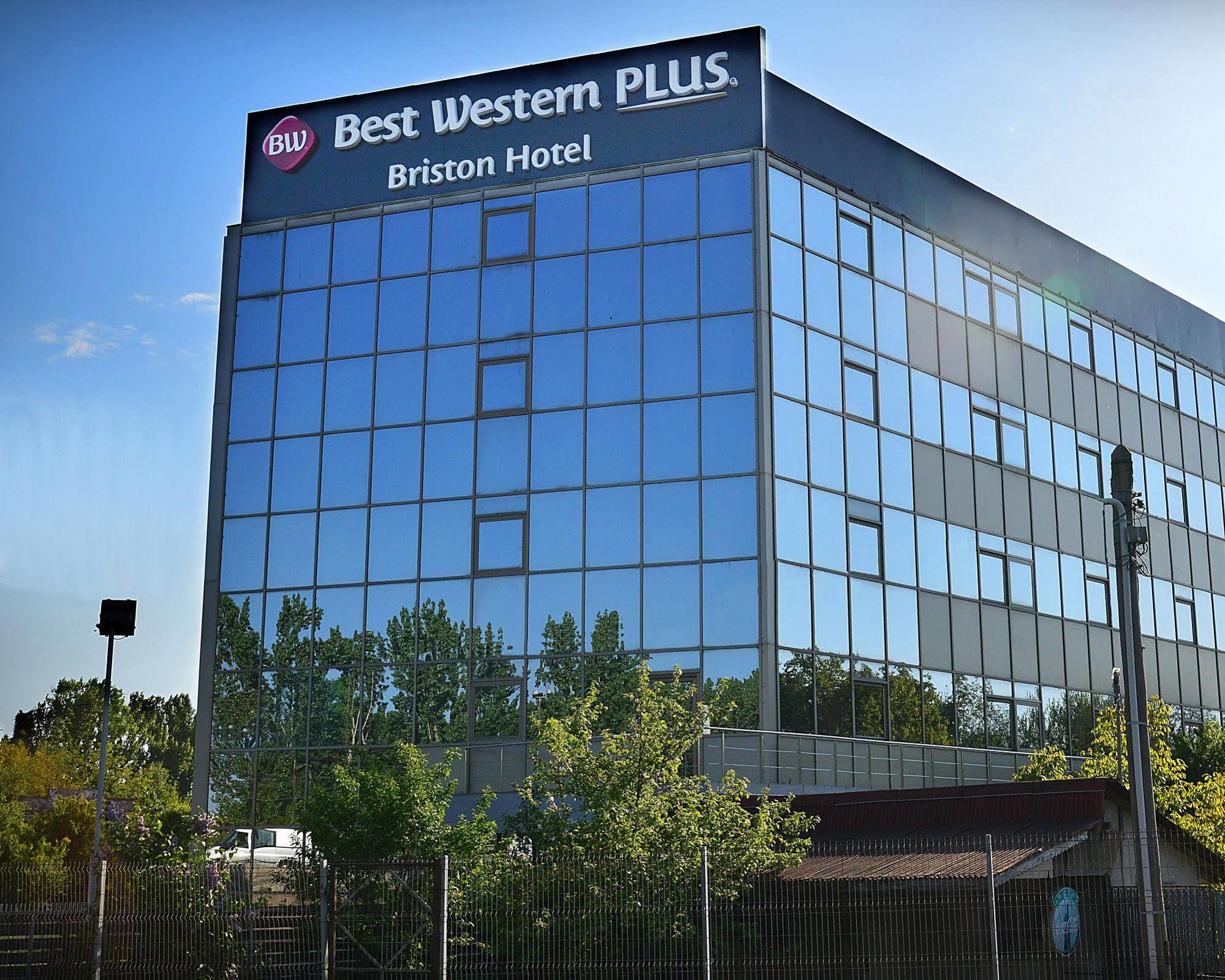 Best Western Plus Briston Отопень Екстер'єр фото